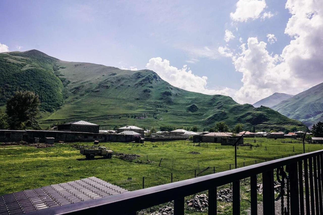 Holiday Home Kazbegi Exterior foto